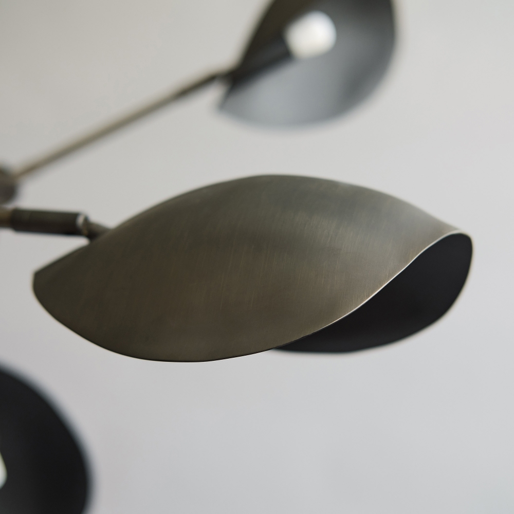 101 Copenhagen Stingray chandelier