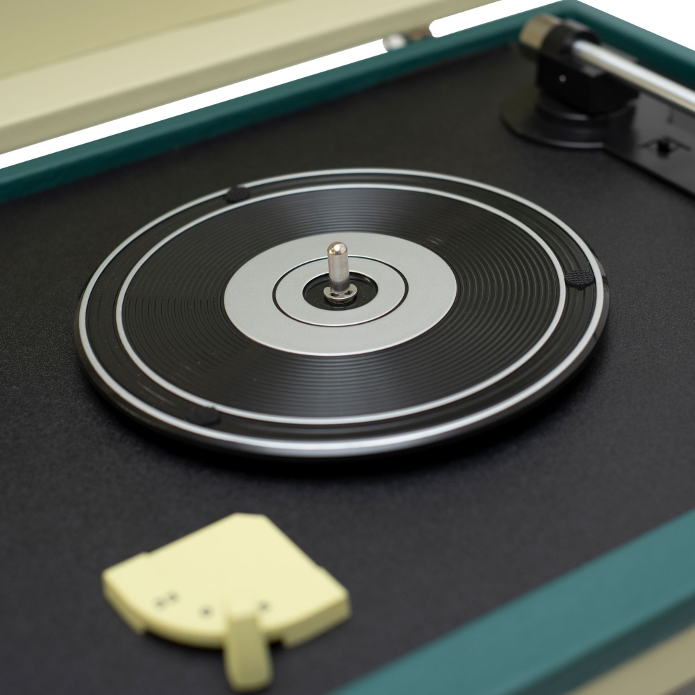 Crosley Sterling turntable