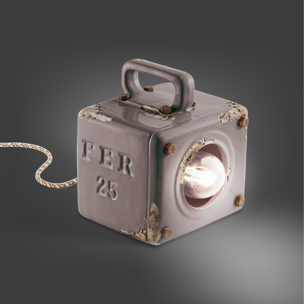 Ferroluce Lampada da tavolo C1650