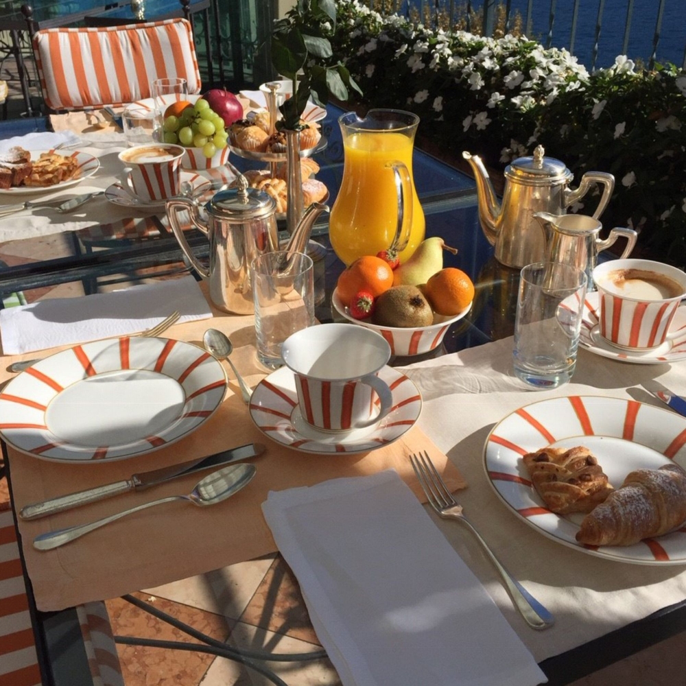 Geminiano Cozzi Piattino per tazza da caffè Striche Arancio e Oro cm. 12