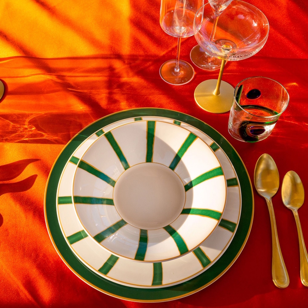 Geminiano Cozzi Piatto segnaposto Striche Verdi e Oro cm. 33