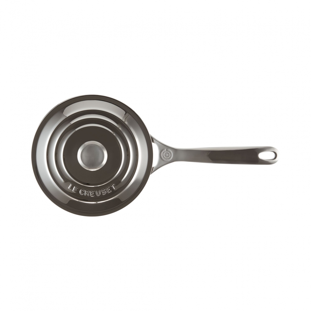 Le Creuset long-handled steel saucepan with lid. 18 cm