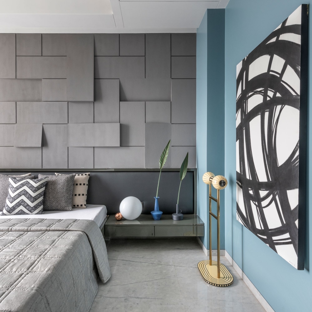 Scarlet Splendour Appendiabiti Maldone - Vanilla Noir Collection