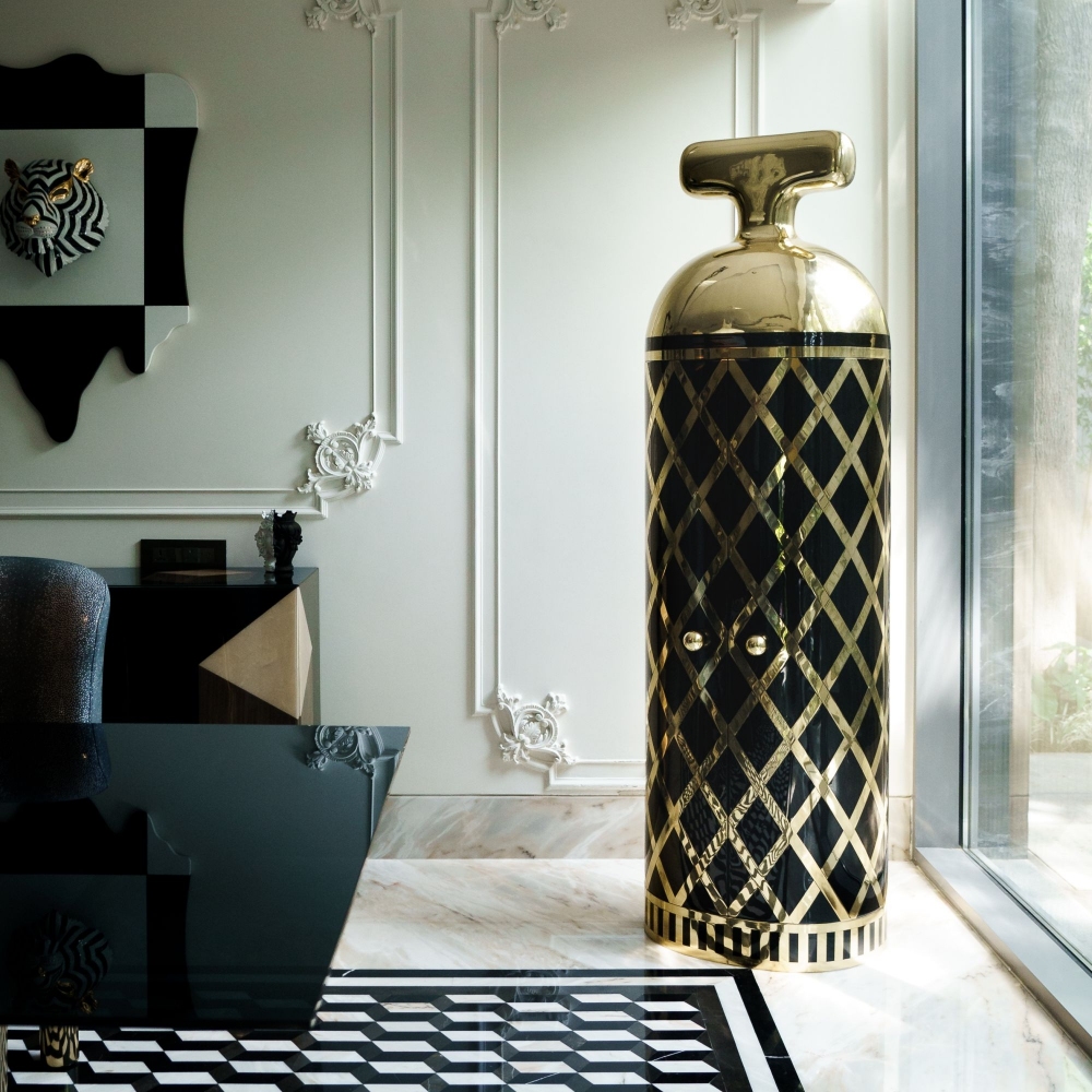 Scarlet Splendour Armadio contenitore Monsieur Verdoux Black Gold