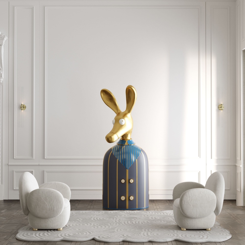 Scarlet Splendour Ciuco Blue Cabinet