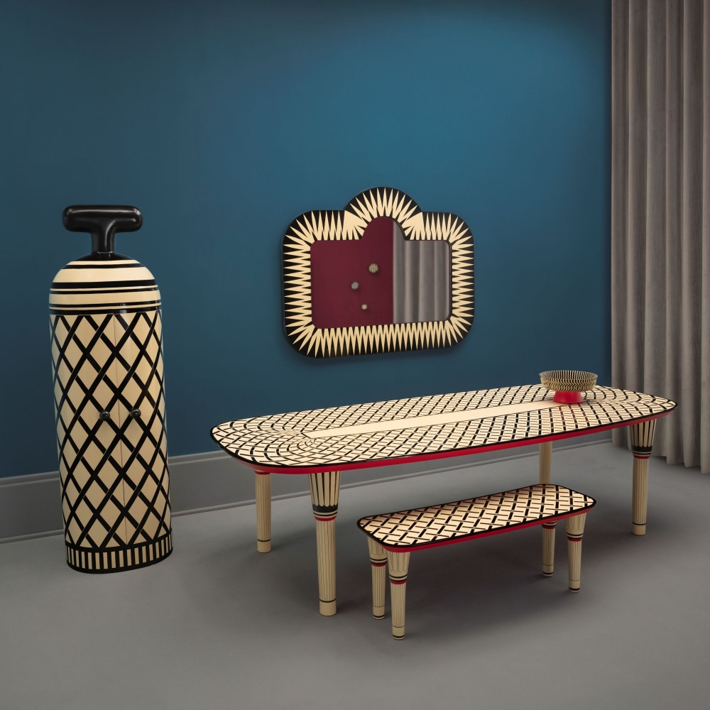 Scarlet Splendour Panca Easy Street