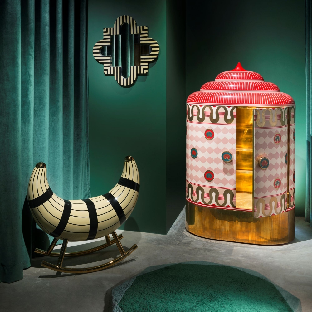 Scarlet Splendour Sedia a dondolo Nanook of the North