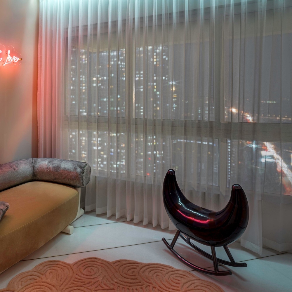 Scarlet Splendour Sedia a dondolo Nanook of the North Midnight