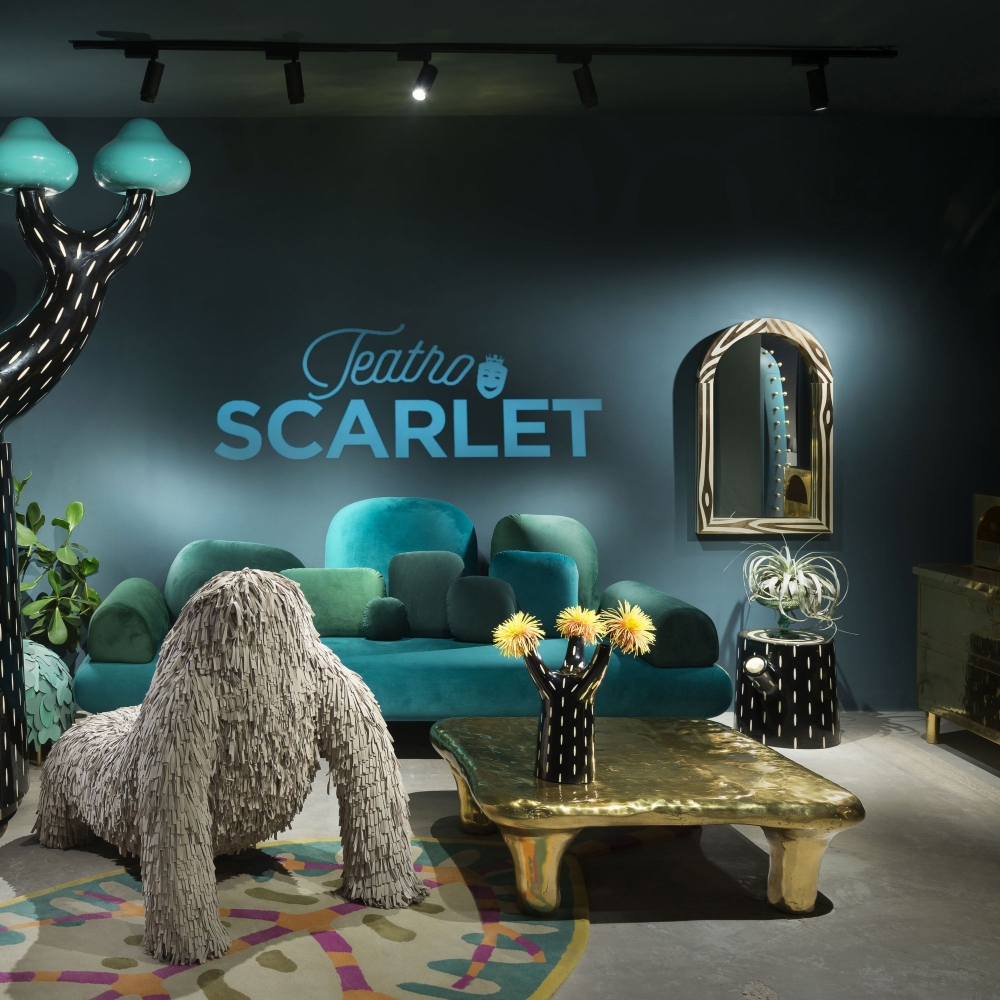 Scarlet Splendour Sgabello Log - Forest Collection