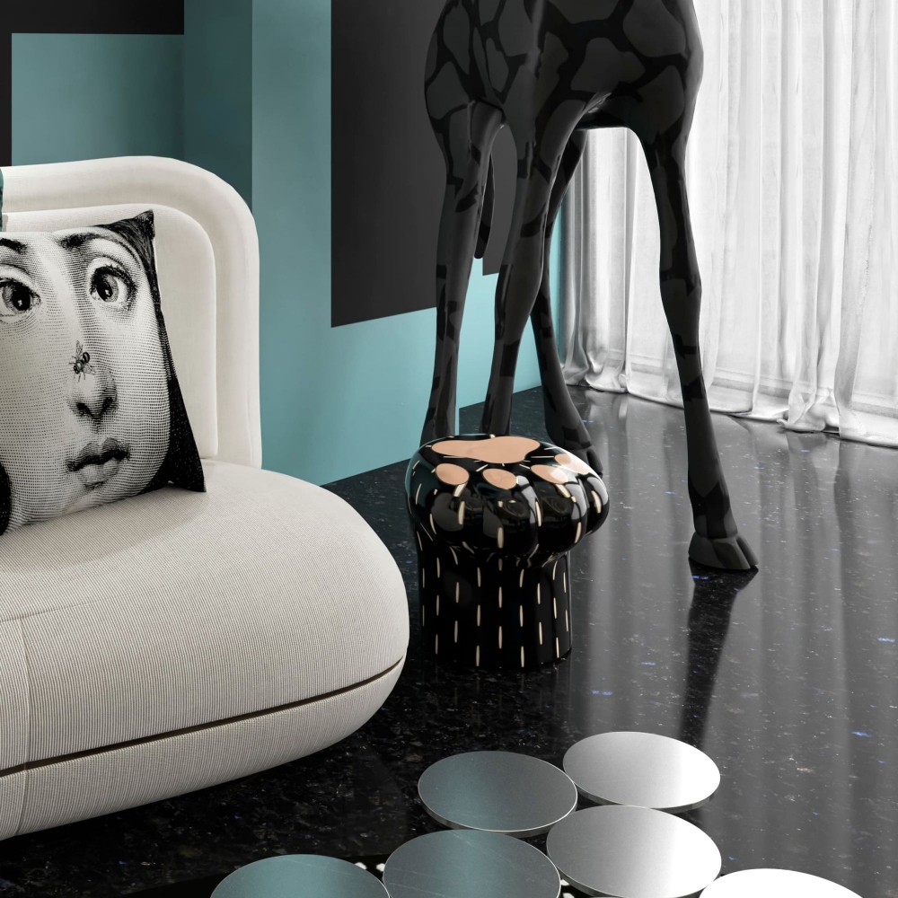 Scarlet Splendour Sgabello Paw - Forest Collection