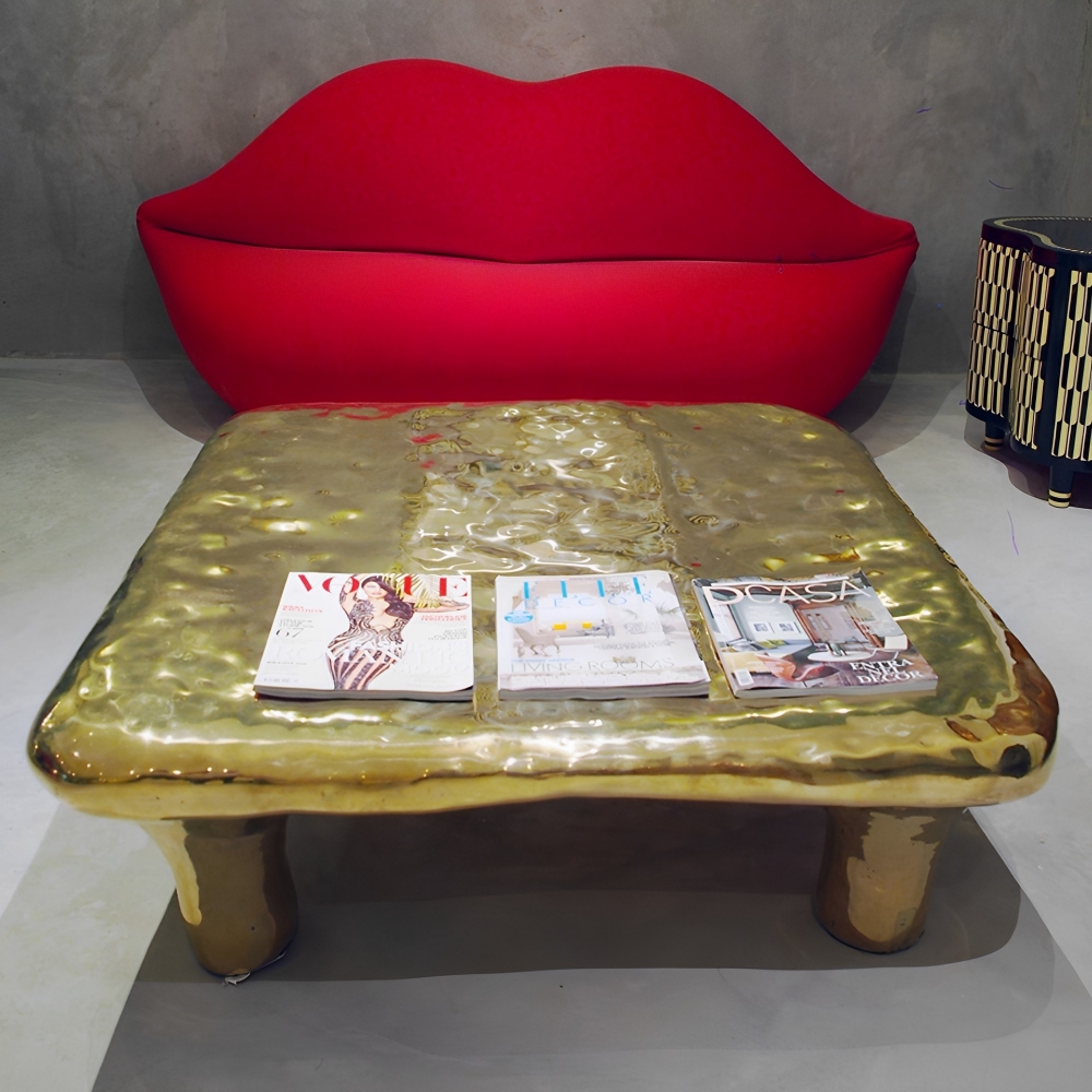 Scarlet Splendour Tavolino quadrato Illusion - Fools' Gold Collection