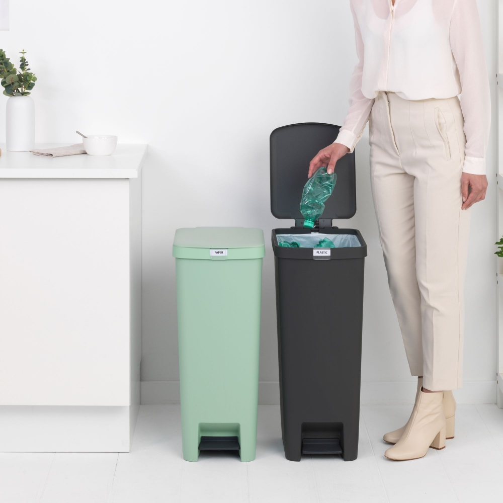 Brabantia StepUp pedal bin 40 litres