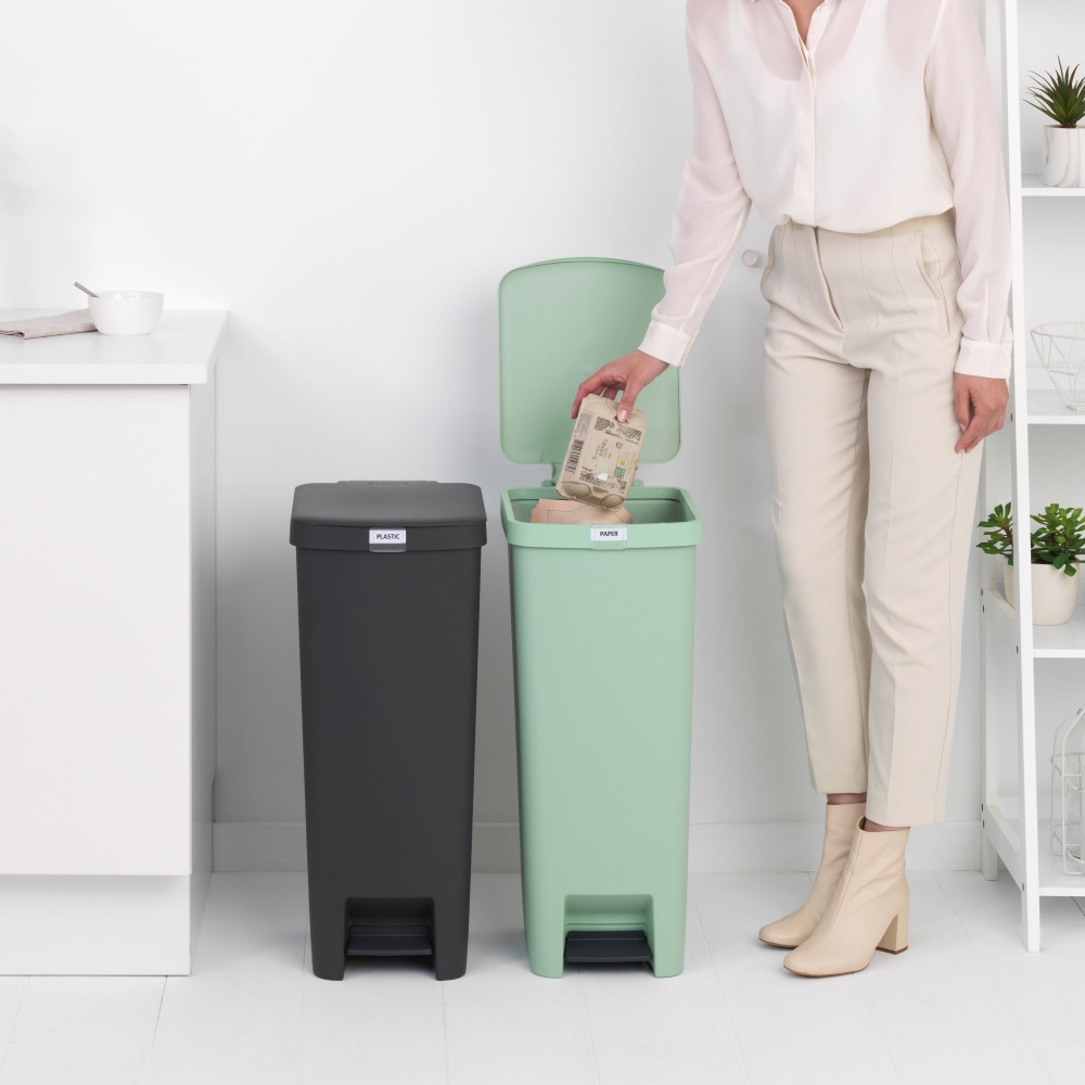 Brabantia StepUp pedal bin 40 litres