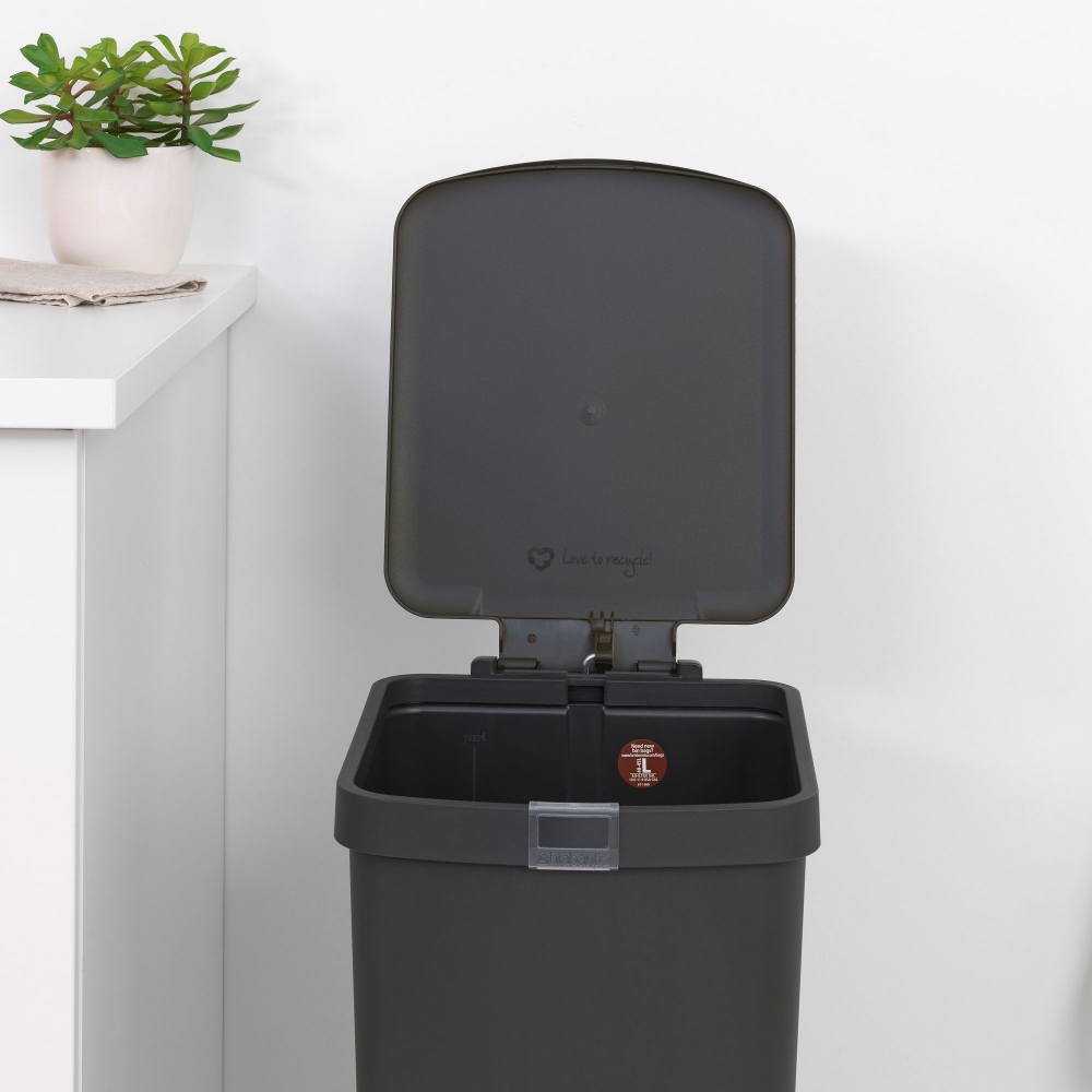 Brabantia StepUp pedal bin 40 litres