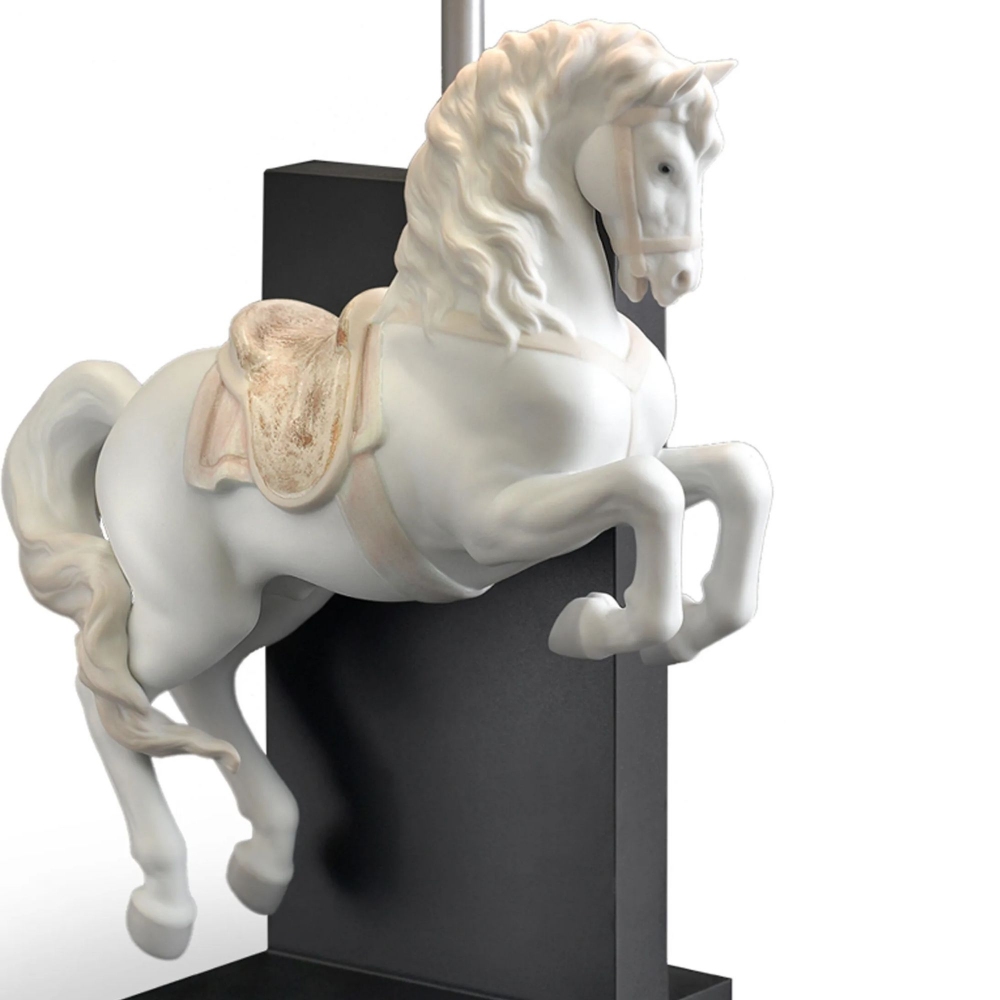 Lladrò Lampada da tavolo Cavallo in courbette