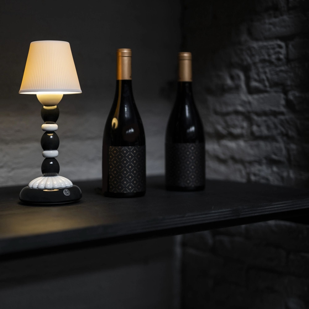 Lladrò Firefly Palm Wireless Table Lamp