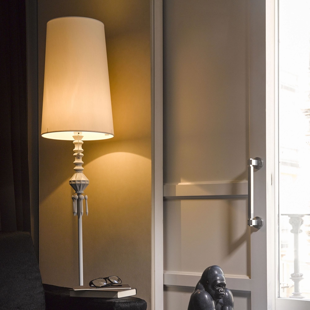 Lladrò Belle de Nuit I Floor Lamp
