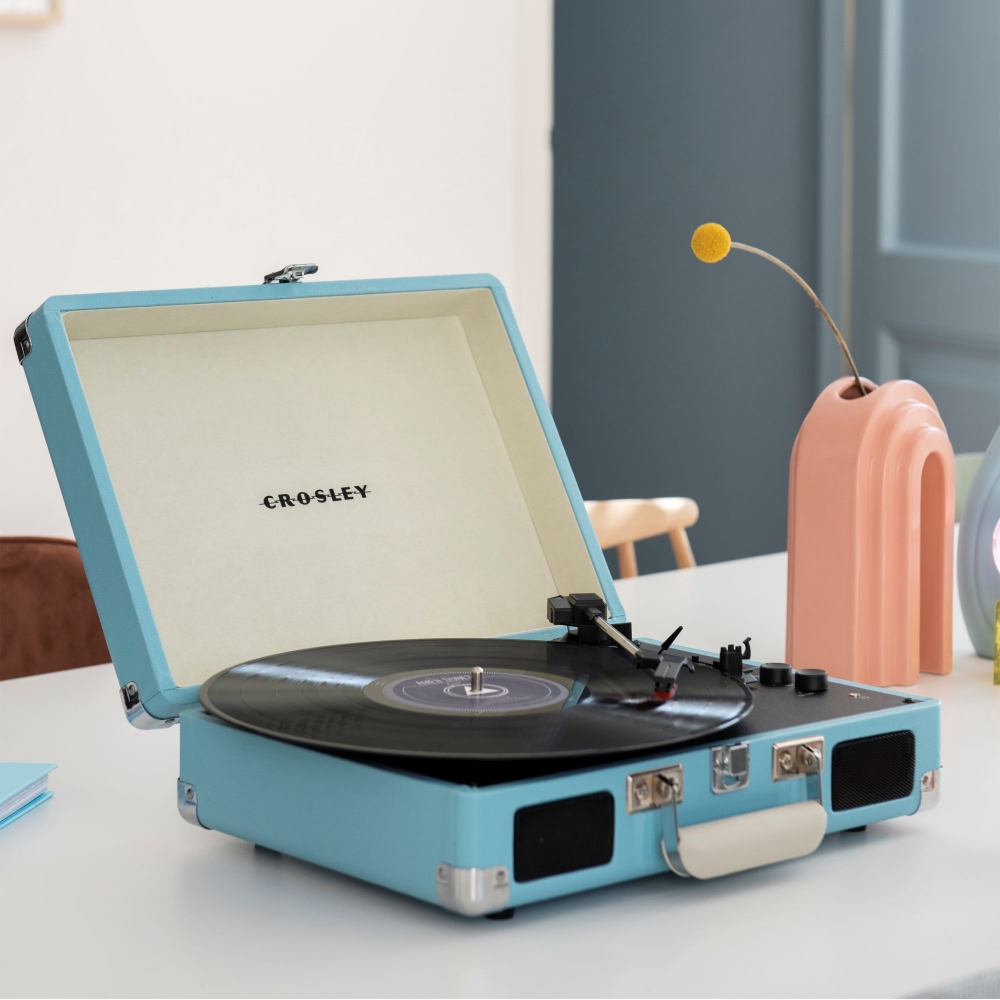 Crosley Cruiser Plus Bluetooth Turntable