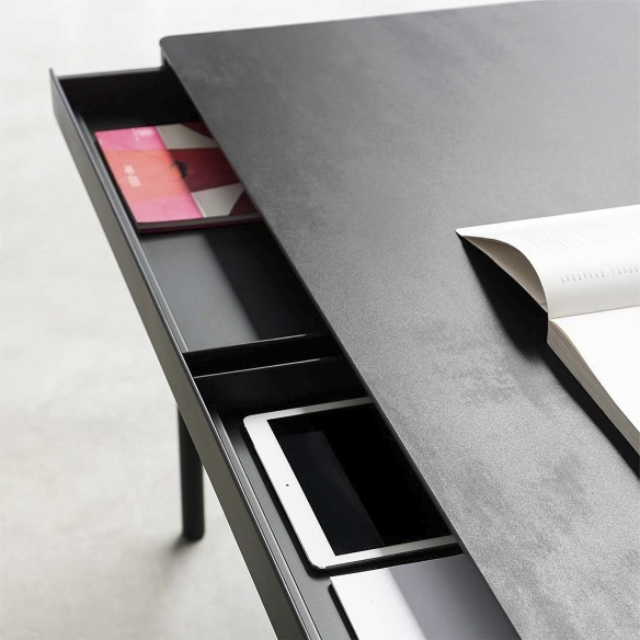 Desalto Tavolo Icaro 015 - cm 140x140