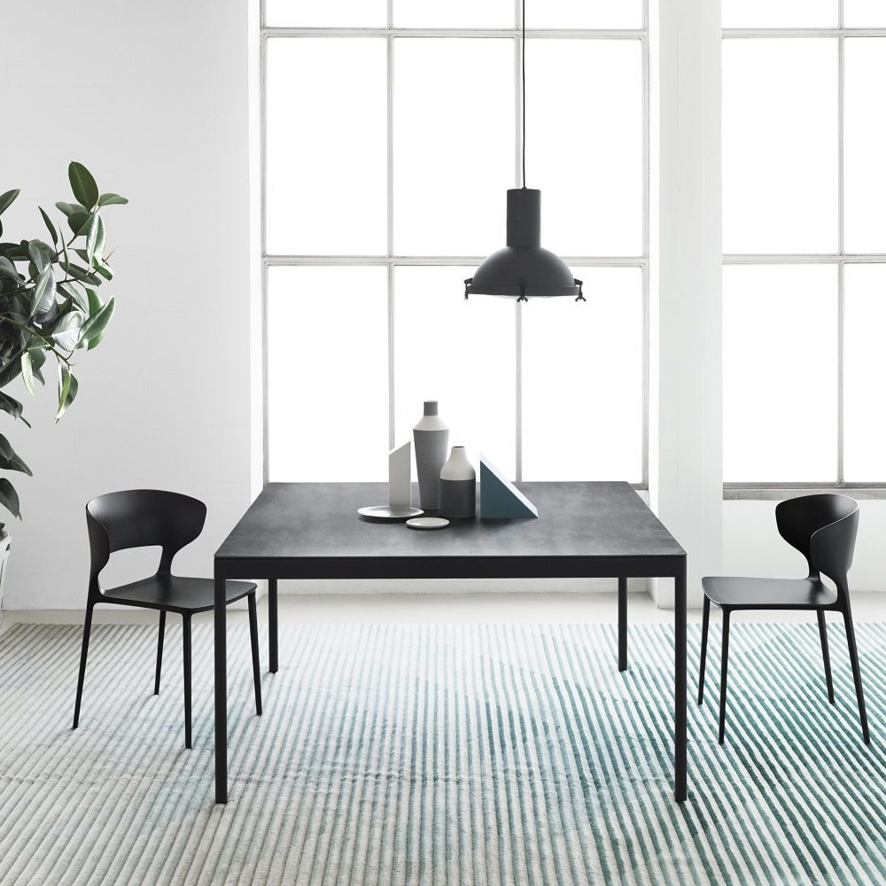 Desalto Tavolo Icaro 015 - cm 140x140