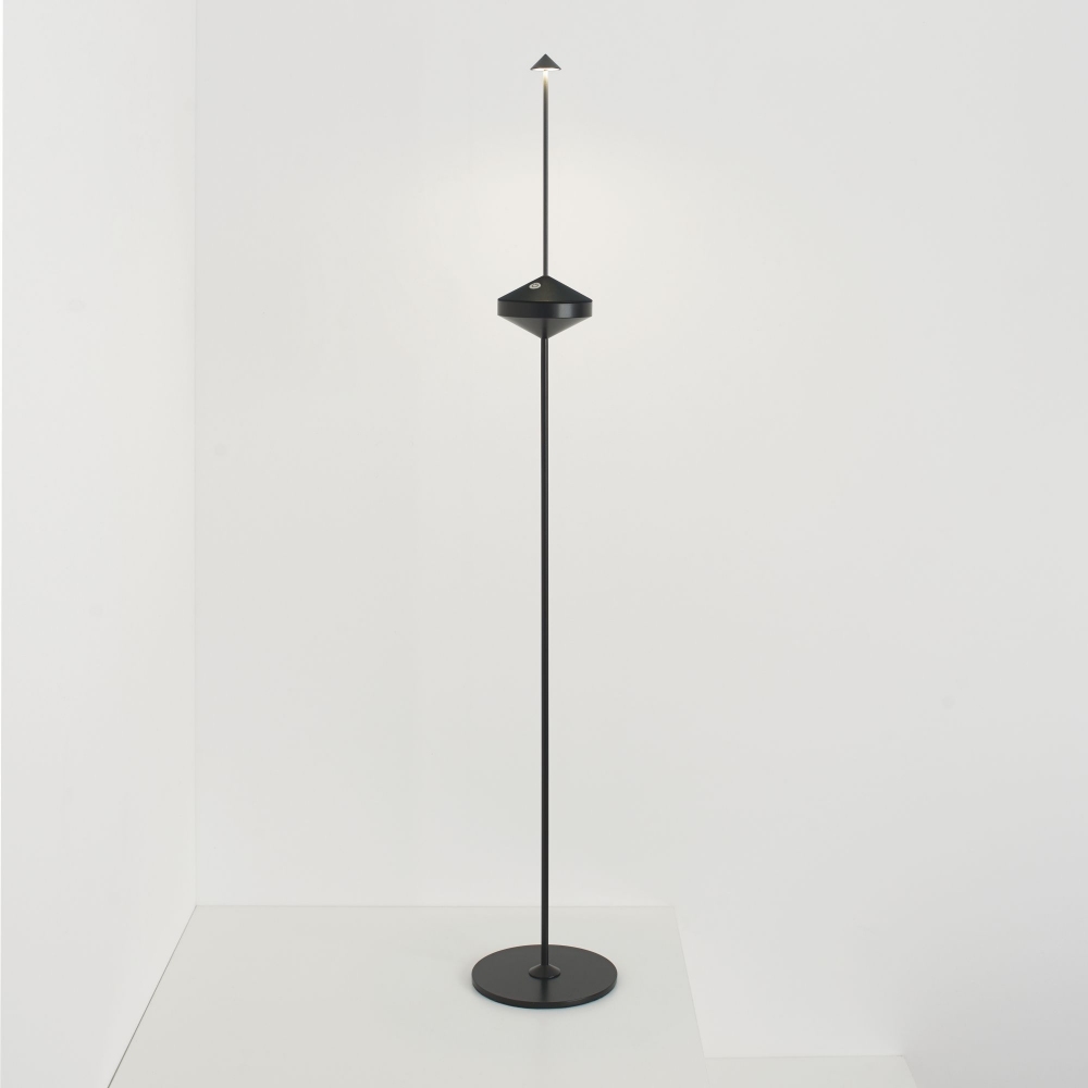 Zafferano Supporto da terra per lampada Pina Pro