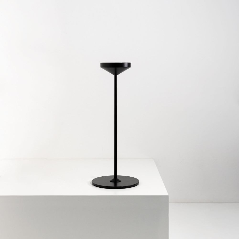 Zafferano Supporto da terra per lampada Pina Pro