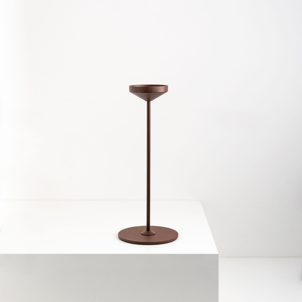 Zafferano Supporto da terra per lampada Pina Pro