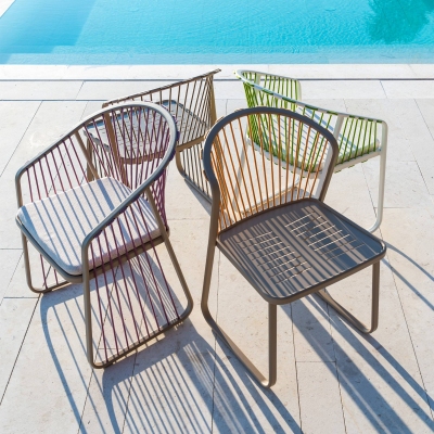 Coro Sally chair with armrests 2