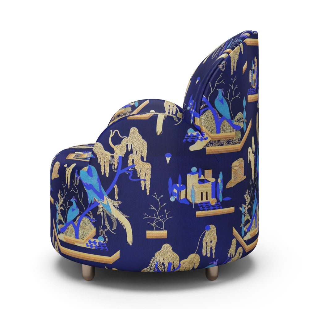 Scarlet Splendour Poltrona Strings