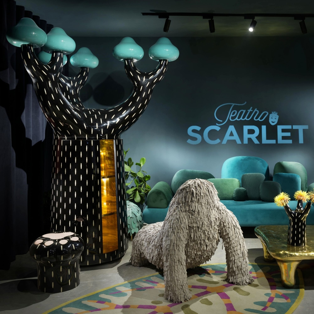 Scarlet Splendour Sedia Gorilla - Forest Collection