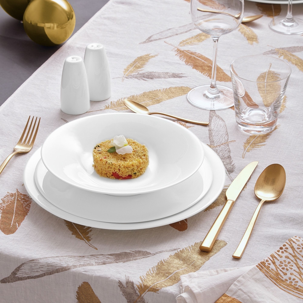 Arthur Krupp 6 Neve dinner plates diam. 18,5 cm