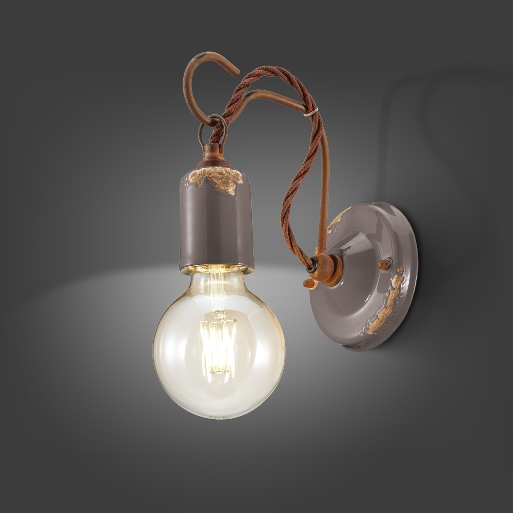 Ferroluce Lampada da parete Vintage C665