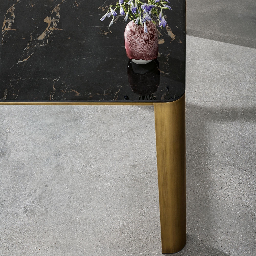 Sovet Kodo Square table cm. 140x140x74h