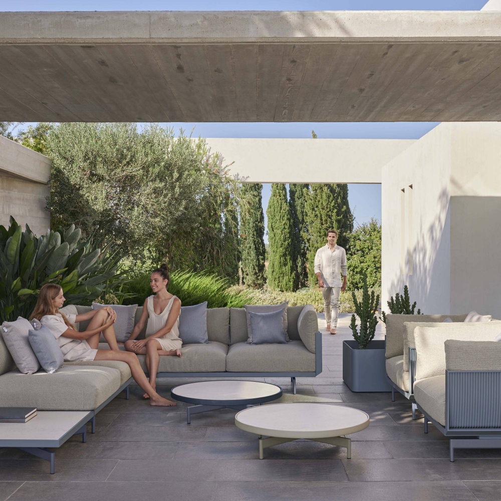 Gandia Blasco Onde outdoor coffee table diam. 120 cm