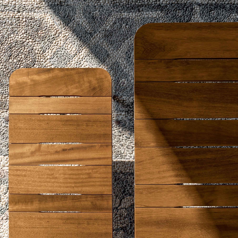 Sovet Slim Doghe table