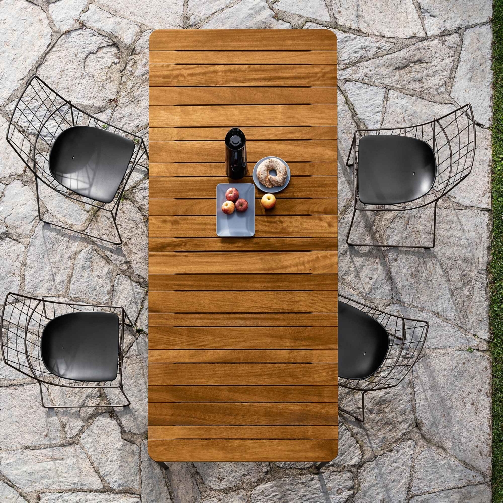 Sovet Slim Doghe table