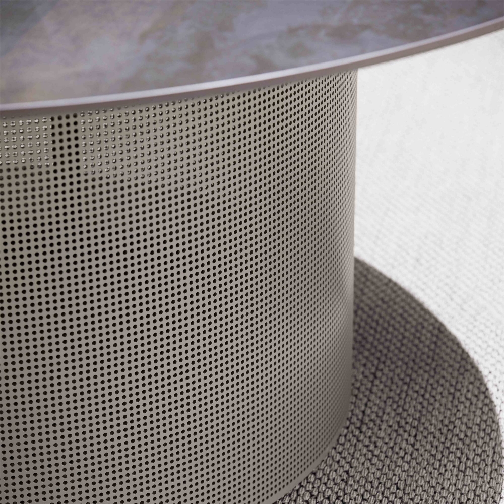 Gandia Blasco Solanas outdoor table diam. 180 cm