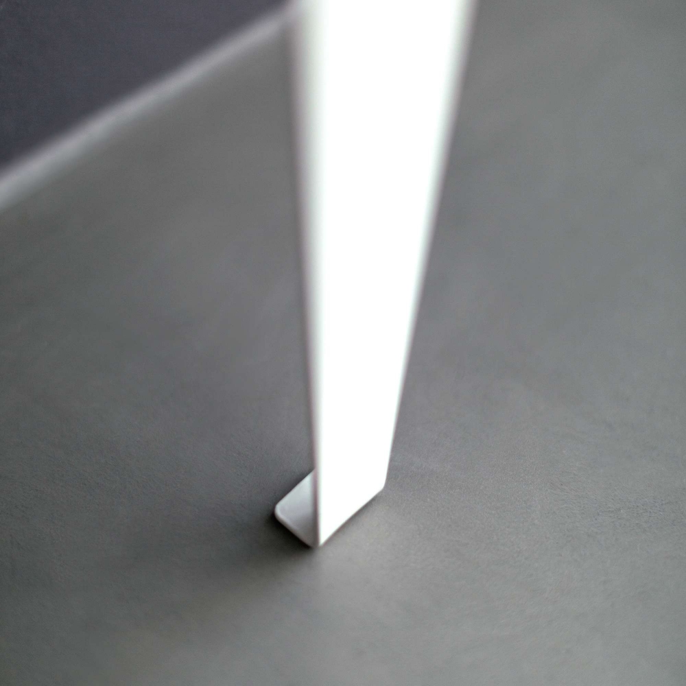 Meme Design Lama console