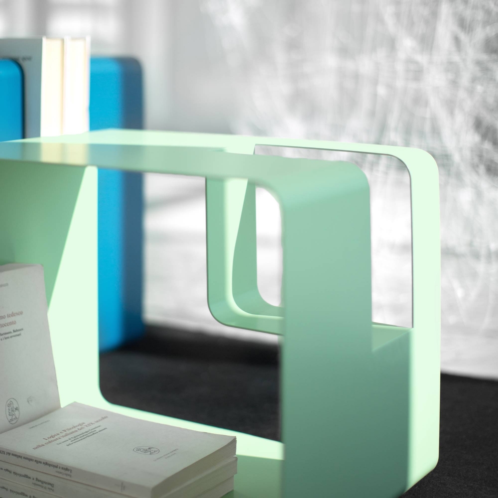 Meme Design Libris magazine table