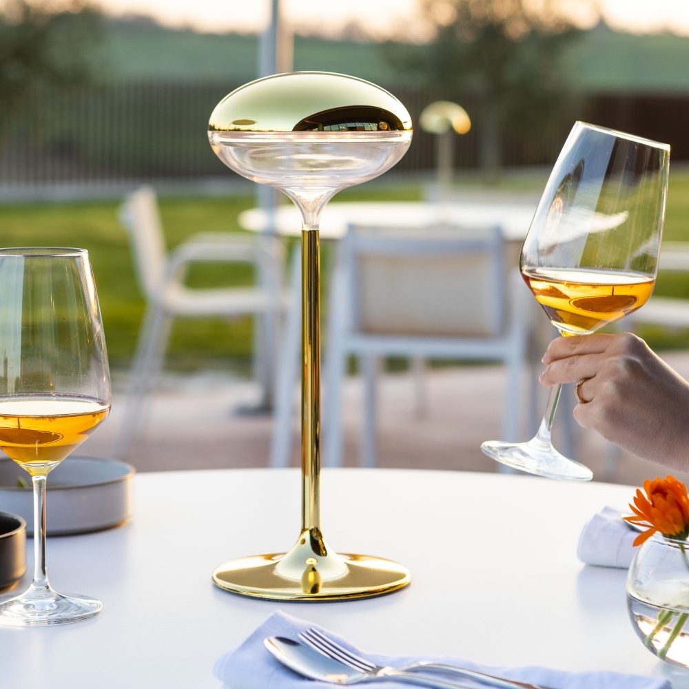 Blackout Zeebo table lamp