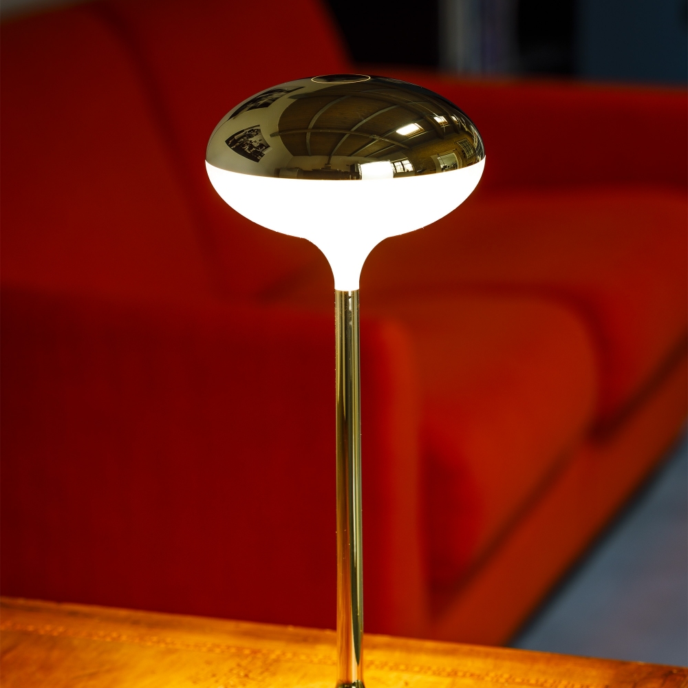 Blackout Zeebo table lamp