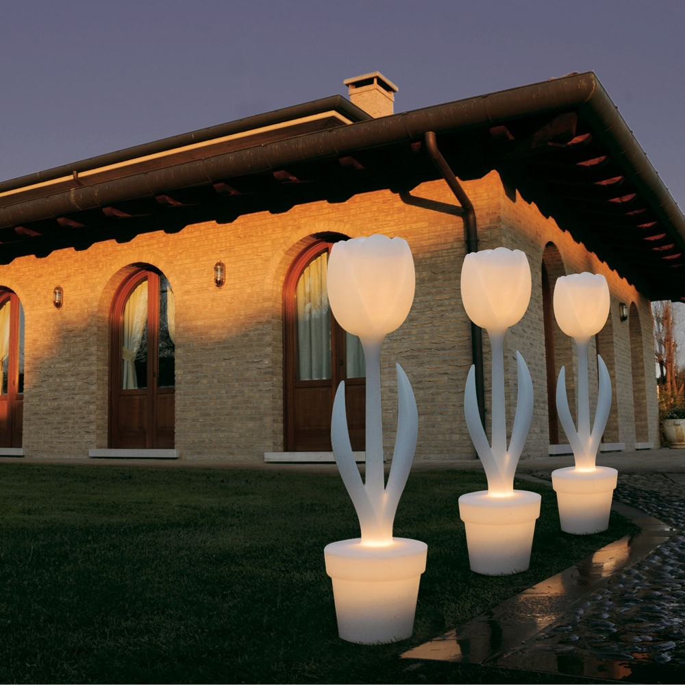My Your Tulip XL outdoor floor lamp