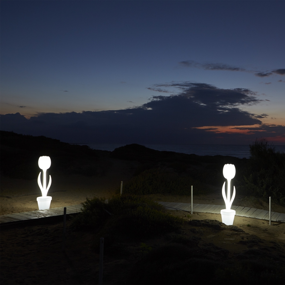 My Your Tulip XL outdoor floor lamp