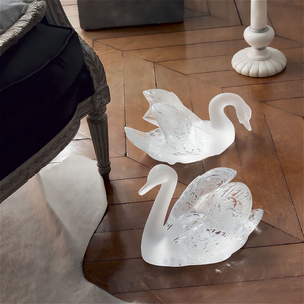 Lalique Swan Head Up Clear crystal sculpture