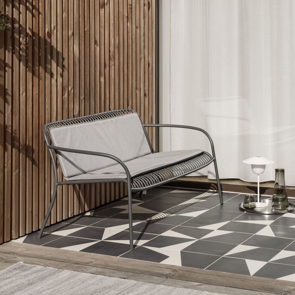 Blomus Yua Wire outdoor lounge sofa