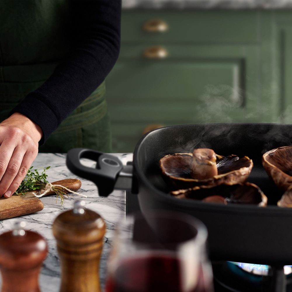 Woll Titan Best square saucepan with handles 28x28 cm