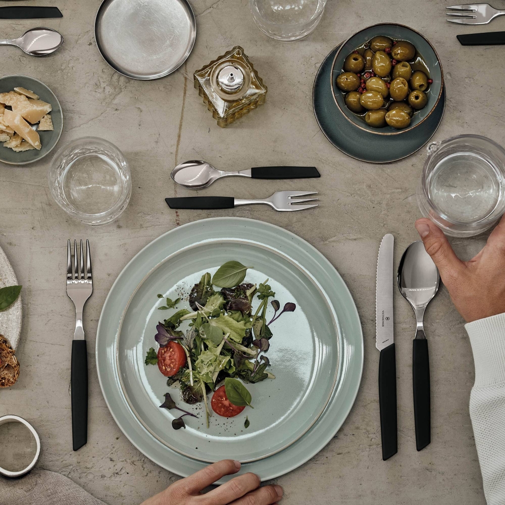 Victorinox Servizio 24 posate Swiss Modern