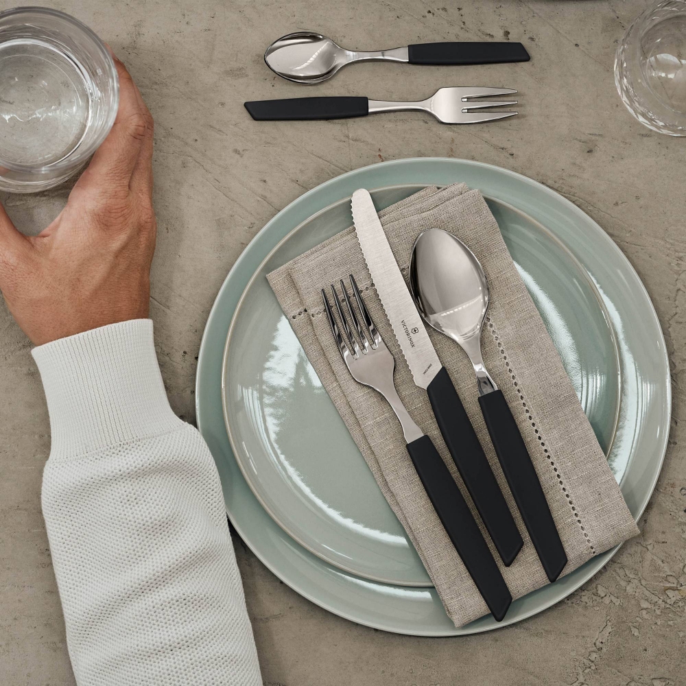 Victorinox Servizio 24 posate Swiss Modern