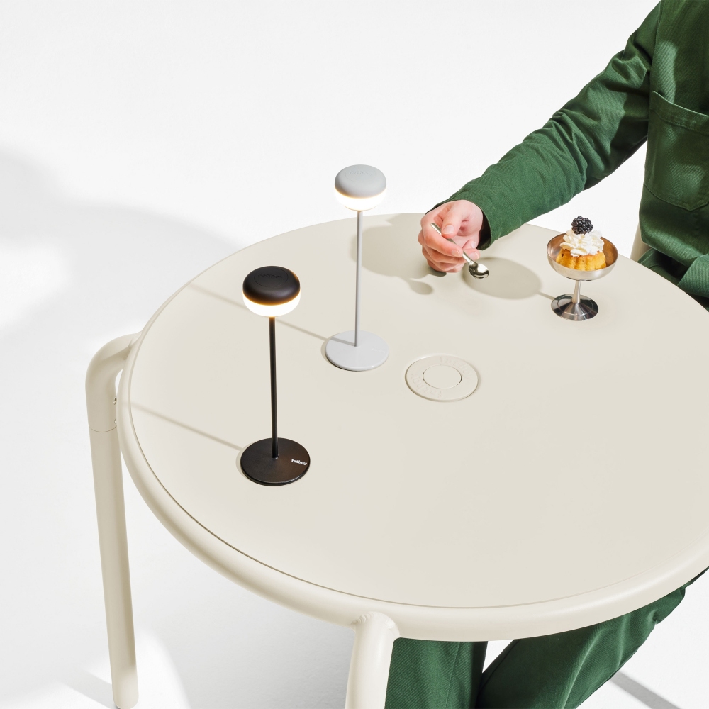 Fatboy Cheerio rechargeable table lamp