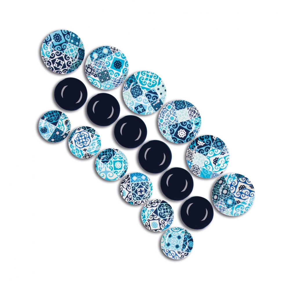 Excelsa Maiolica service of 18 plates